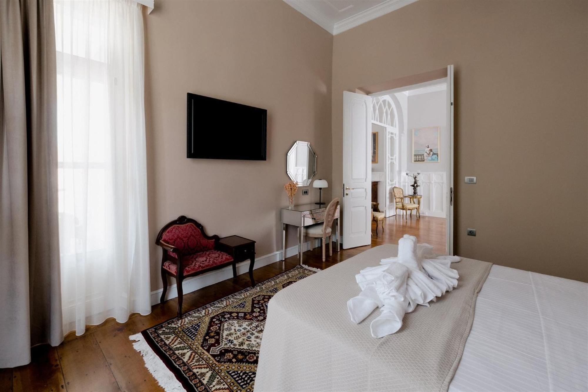 Victoria Mansion A Luxurious Neoclassical Experience Rhodes City Exterior foto